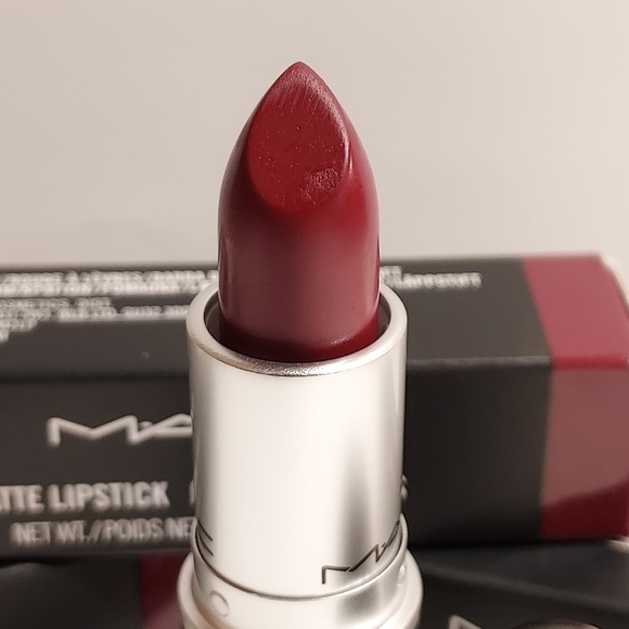 MAC Matte Lipstick *603 DIVA* - Picture 3 of 5